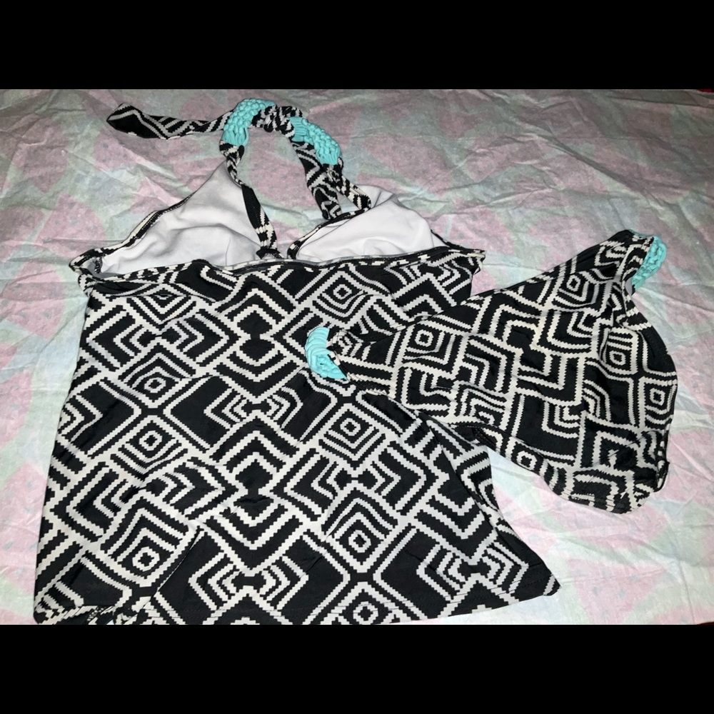 Tankini - Picture 2 of 3
